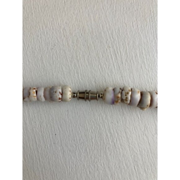 Vintage Puka Shell Necklace 16.5” Authentic Hawaiian Tiger Cone 9mm 44 - Picture 7 of 7